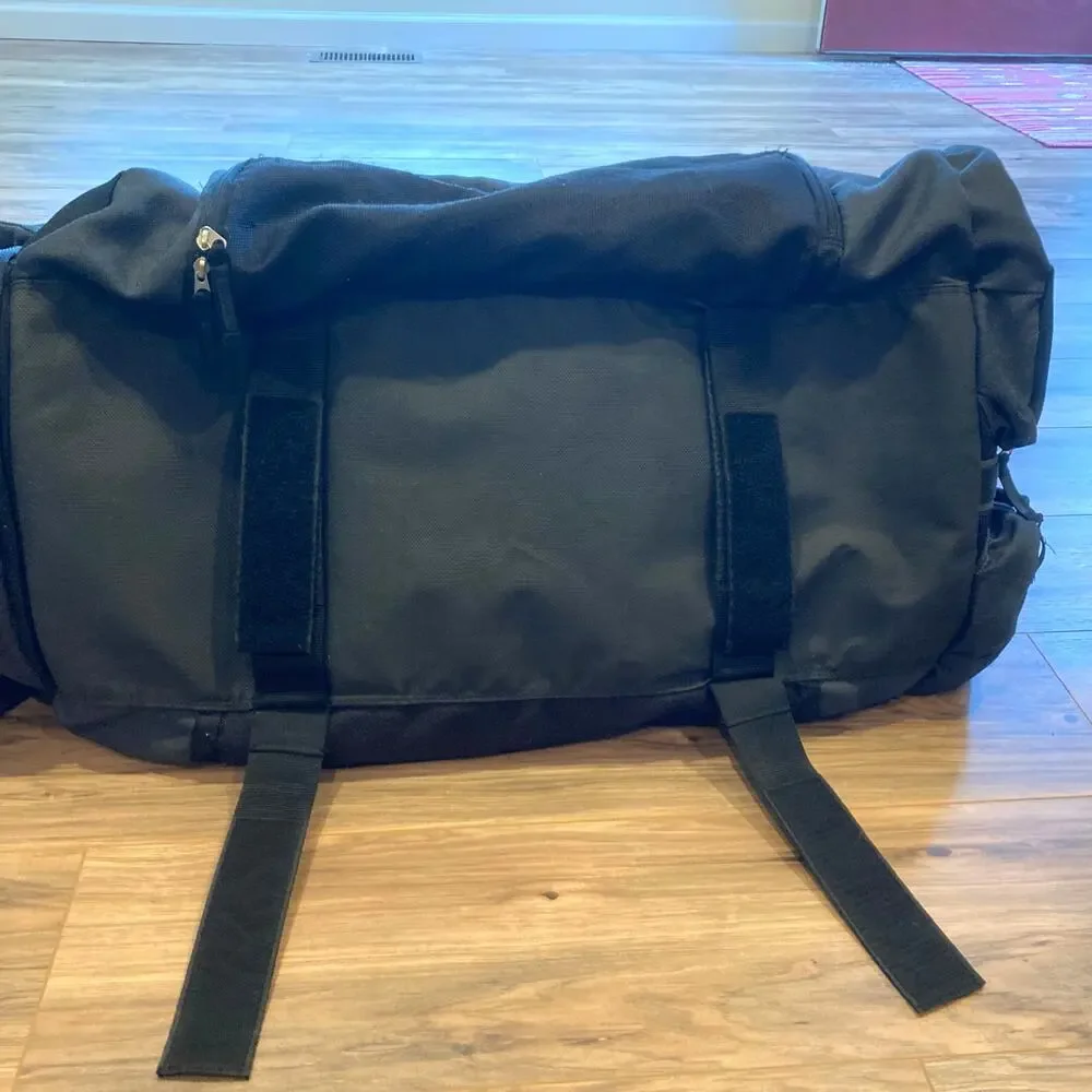 VTG Savier Skateboard Luggage Duffle Bag Black Red Travel Sports Gym Gear 15x31